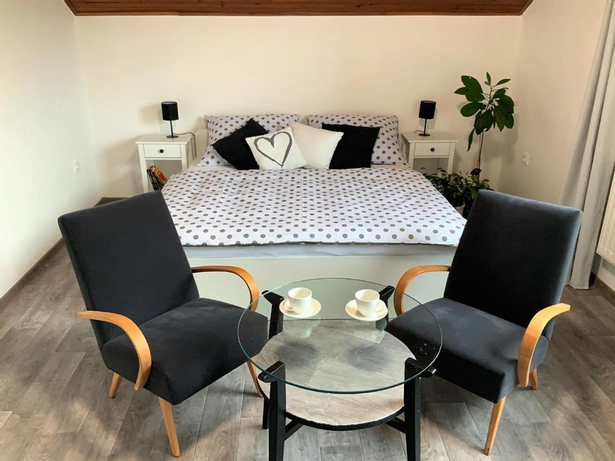 Apartman V Podkrovi Hostinne  Luaran gambar